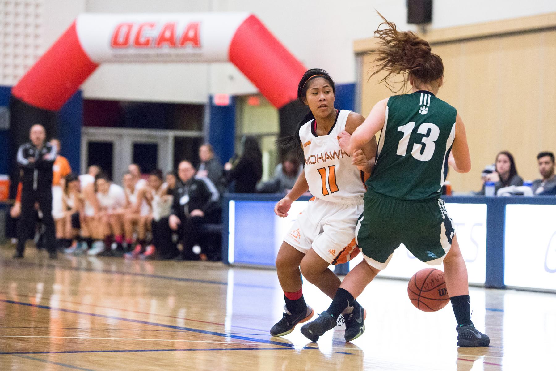 Strong fourth quarter propels Mountaineers to victory