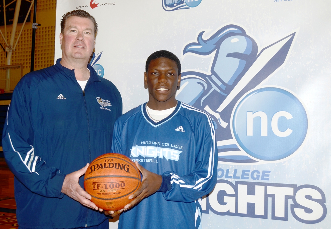 Levi Mukuna Joins Men's Basketball Program