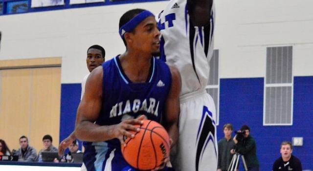 Men's Basketball Defeated by Cougars