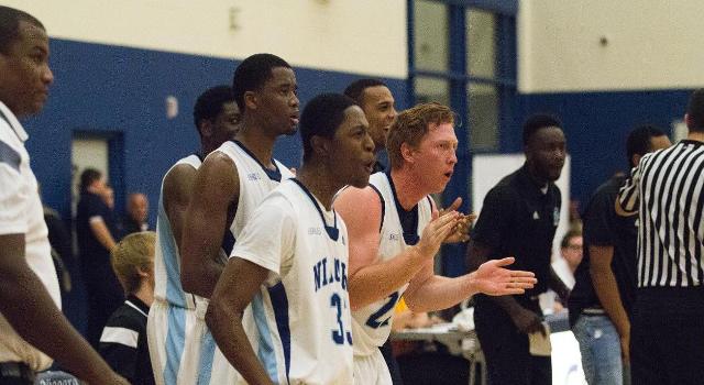 Men's Basketball Defeat Durham