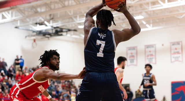 Men's Basketball Picks Up Win in Season Opener