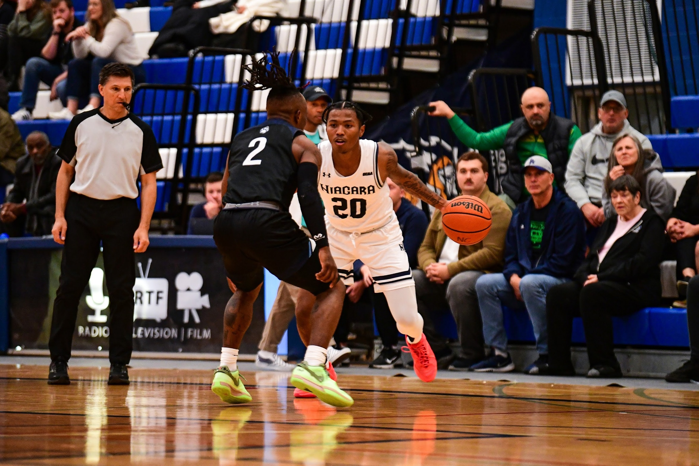 Knights get back into the winning column