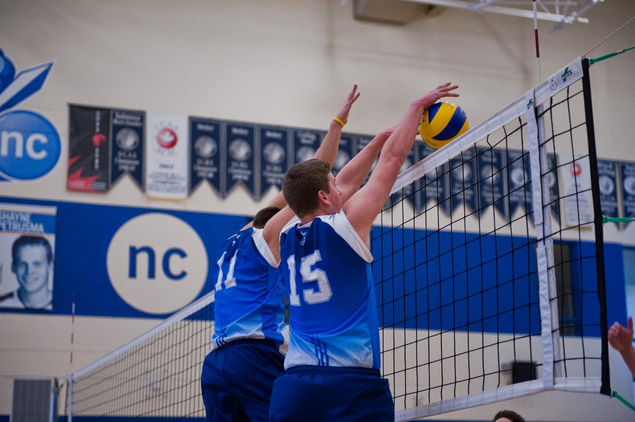 Men's Volleyball Defeat Redeemer