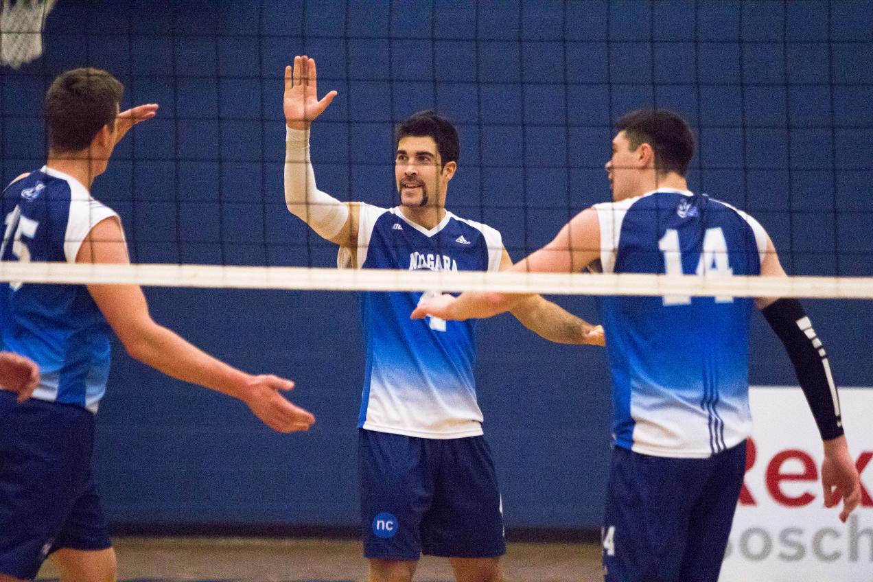 Men's Volleyball Win Fourth Straight