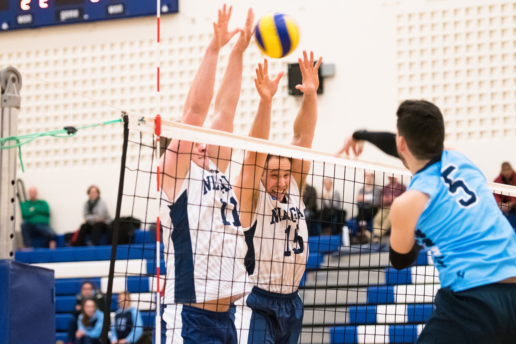 RECAP: Men's Volleyball defeat Bruins