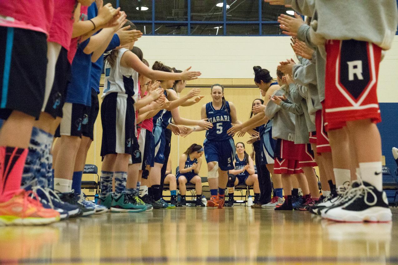 RECAP: Women's Basketball 2-0 in Weekend games; Move into 5th place.