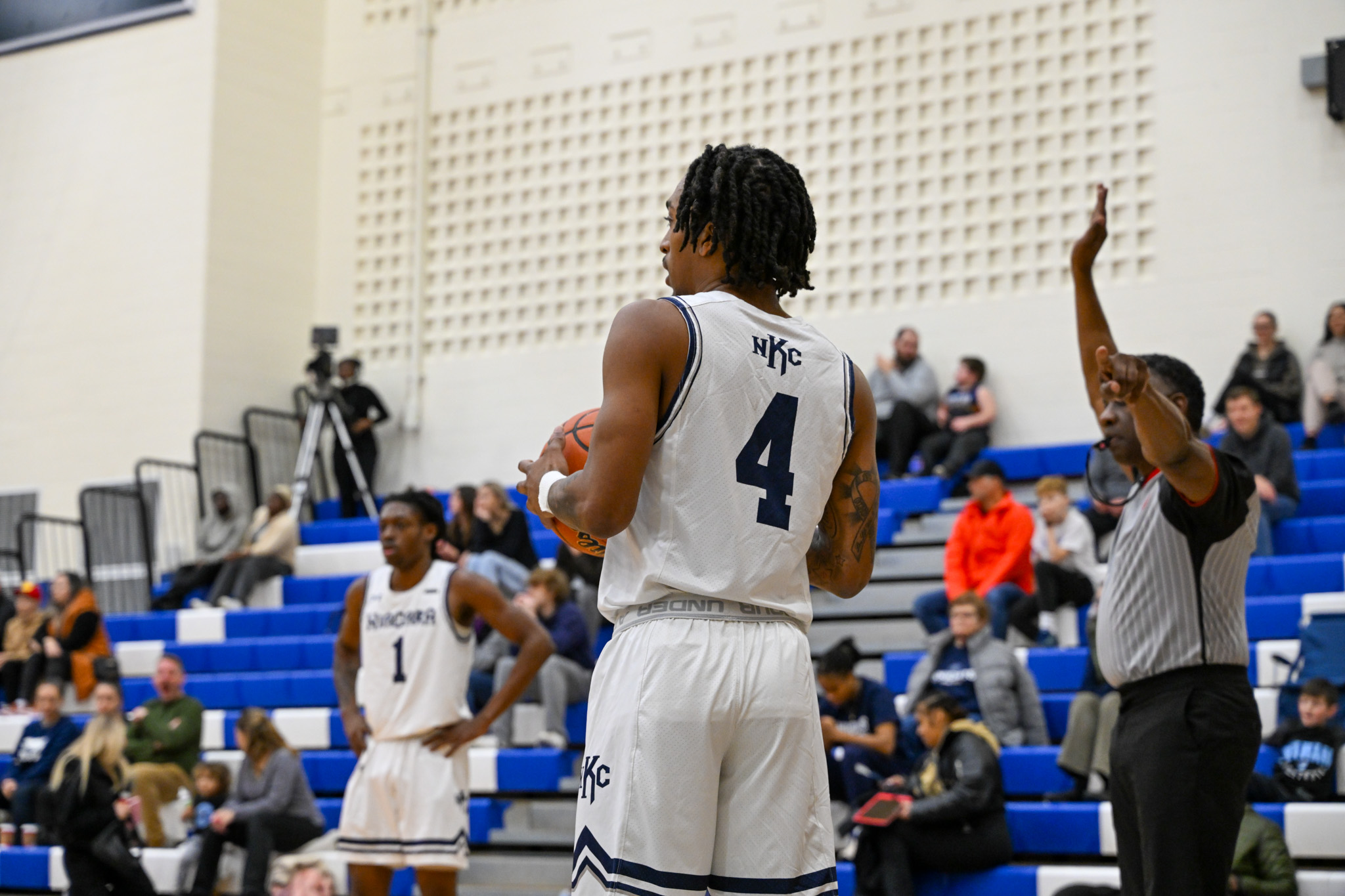 Knights Men&rsquo;s Basketball Lose a Thriller at Home