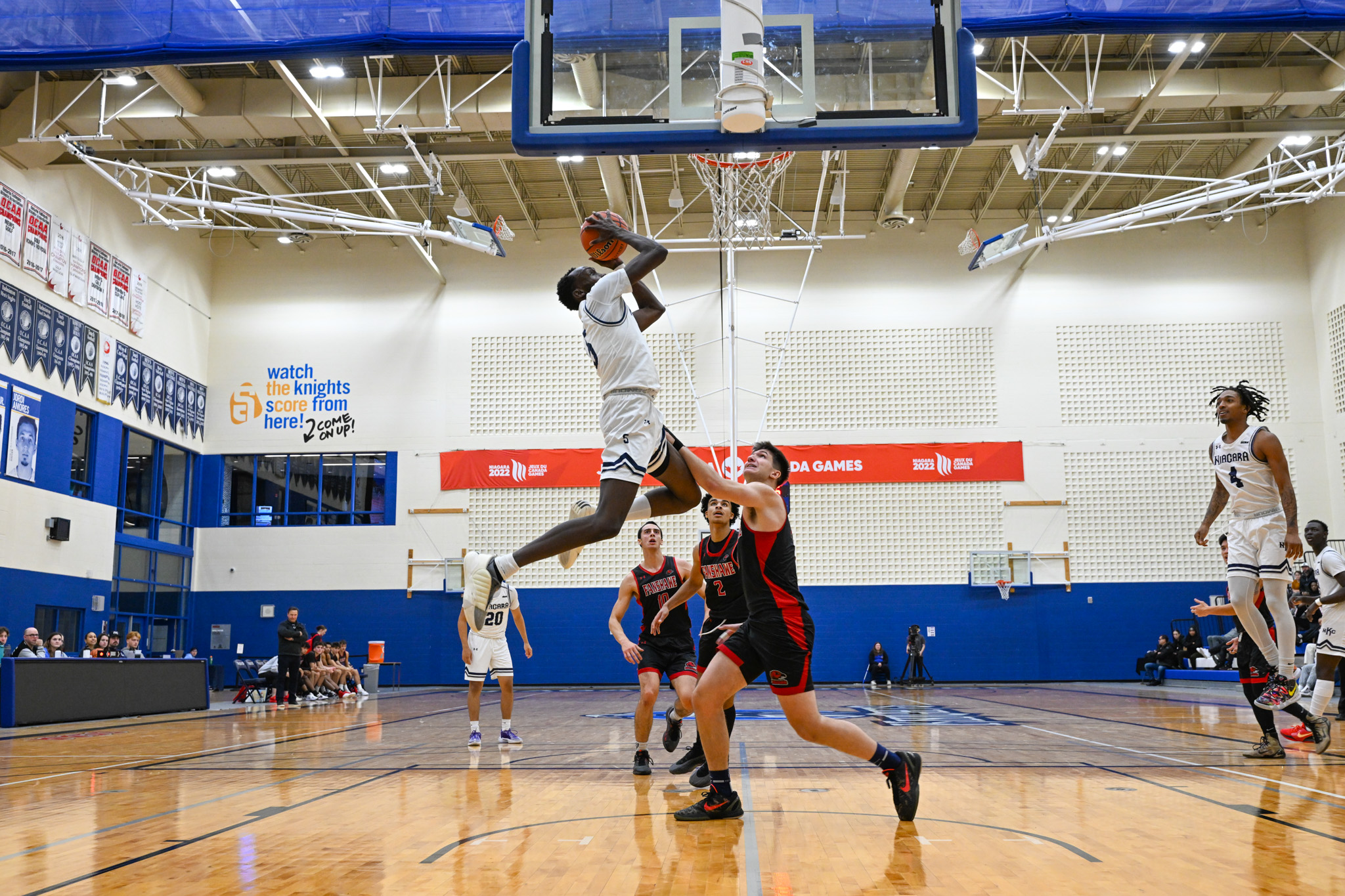 Niagara Knights Men&rsquo;s Basketball End the First Half with a Win