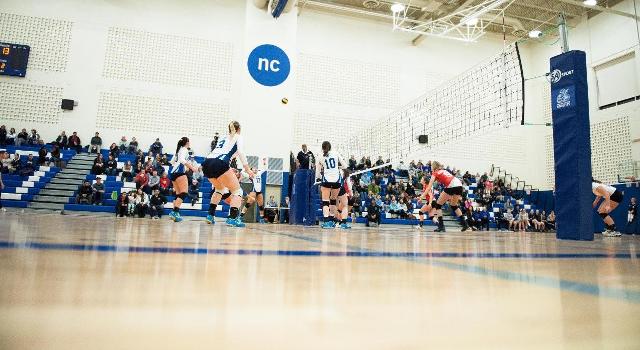 Women's Volleyball Fall 3-1 to Redeemer