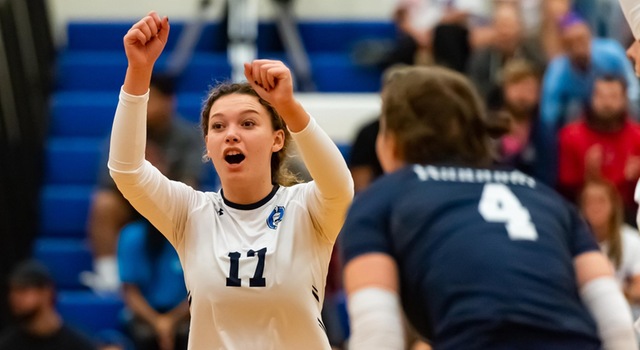 The Streak to Take November Carries On as Women Volleyball Takes Down Bor&eacute;al