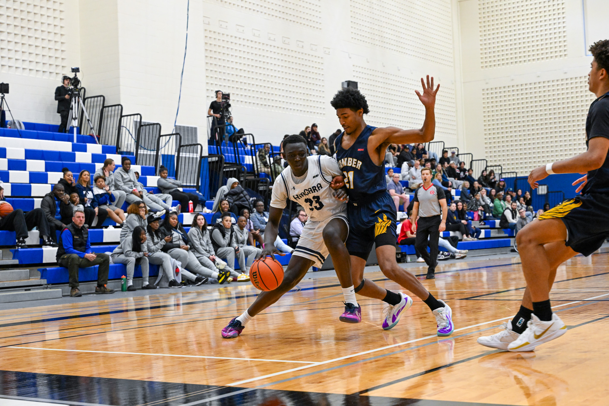 Knights Men&rsquo;s Basketball Fall Short Against Hawks